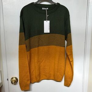 Breakout Dark Green and Mustard Striped Crewneck Sweater